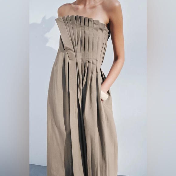 NWT ZARA PLEATED WRINKLED DRESS ZW COLLECTION - Picture 1 of 7